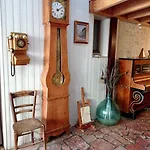 Holiday home Le Logis Du Vieux Rempart *