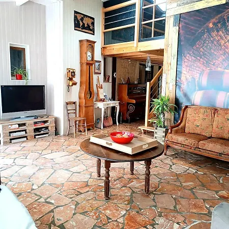 Le Logis Du Vieux Rempart Holiday home Montreuil-Bellay